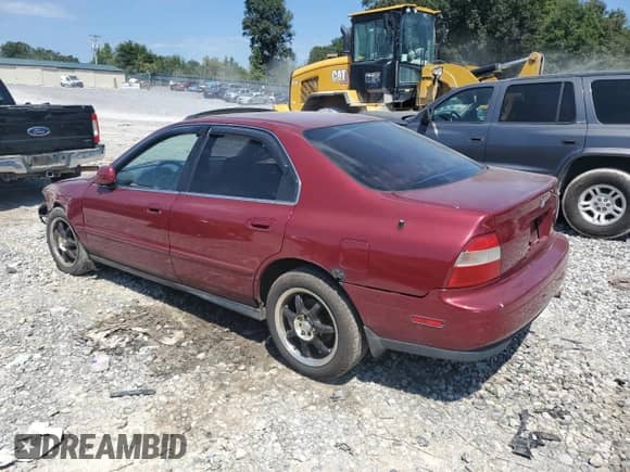 1994 Honda Accord EX с VIN 1HGCD5655RA091390, выставлен на аукционе Copart как лот 71622885 с пробегом 242 076 миль миль и Списание • Salvage title. История ставок и продаж доступна на DreamBid. Изображение 2.