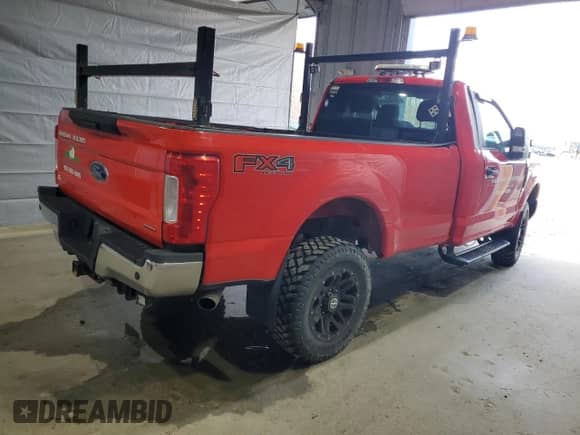 2017 Ford F-250 XLT с VIN 1FTBF2B60HEE40416, выставлен на аукционе Copart как лот 50494345 с пробегом Не указан миль и Списание • Salvage title. История ставок и продаж доступна на DreamBid. Изображение 3.