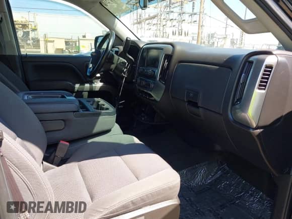 2017 Chevrolet Silverado 1500 LT с VIN 1GCRCREC7HZ356426, выставлен на аукционе IAAI как лот 43172161 с пробегом 118 827 миль миль и . История ставок и продаж доступна на DreamBid. Изображение 5.