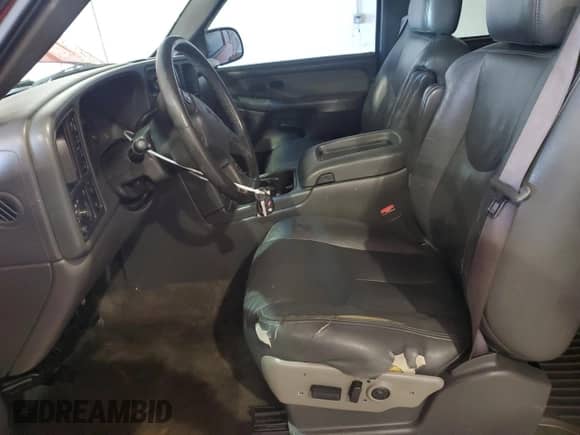 2003 GMC Sierra 1500 SLT with VIN 2GTEK19T431310700, listed as a Copart auction lot 85284885 with 186,590 mi miles and Salvage title. Bid and sale history available at DreamBid. Image 7.