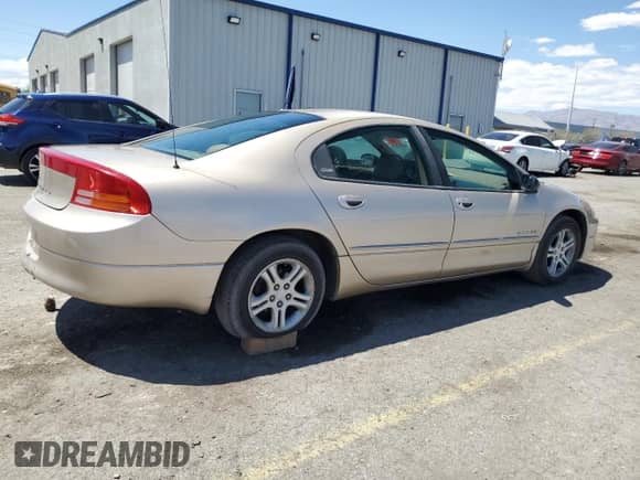 2000 Dodge Intrepid ES z VIN 2B3HD56J6YH373198, wystawiony jako Copart lot #55627115 z przebiegiem 111 624 mil mil oraz Szkoda całkowita • Salvage title. Historia ofert i sprzedaży dostępna na DreamBid. Obrazek 3.