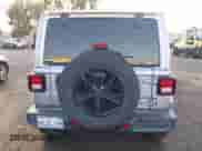 2021 Jeep Wrangler Unlimited Sahara Altitude z VIN 1C4HJXEG9MW522241, wystawiony jako IAAI lot #42647966 z przebiegiem 55 789 mil mil oraz . Historia ofert i sprzedaży dostępna na DreamBid. Obrazek 17.