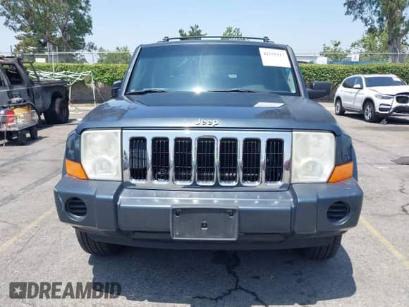 2007 Jeep Commander Sport with VIN 1J8HH48KX7C548033, listed as a IAAI auction lot 42555217 with 213,236 mi miles and . Bid and sale history available at DreamBid. Image 12.