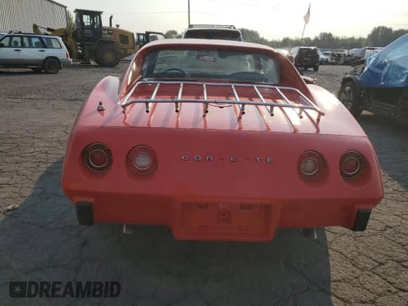 1975 Chevrolet Corvette с VIN 00001Z37J5S401593, выставлен на аукционе Copart как лот 70208564 с пробегом 77 427 миль миль и Чистый • Clean title. История ставок и продаж доступна на DreamBid. Изображение 6.