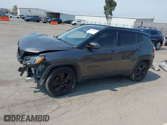 2019 Jeep Compass Altitude z VIN 3C4NJCBB5KT726882, wystawiony jako IAAI lot #42662008 z przebiegiem 100 634 mil mil oraz . Historia ofert i sprzedaży dostępna na DreamBid. Obrazek 15.