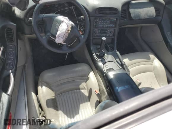 1997 Chevrolet Corvette с VIN 1G1YY22G7V5106921, выставлен на аукционе Copart как лот 65630625 с пробегом 56 907 миль миль и Списание • Salvage title. История ставок и продаж доступна на DreamBid. Изображение 8.