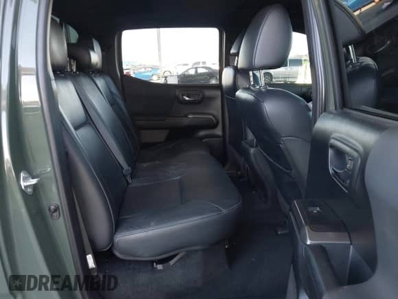 2021 Toyota Tacoma SR5 с VIN 3TMBZ5DN2MM032176, выставлен на аукционе IAAI как лот 43038934 с пробегом 73 808 миль миль и . История ставок и продаж доступна на DreamBid. Изображение 8.