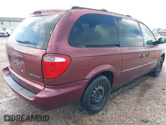 2002 Dodge Caravan Sport with VIN 2B4GP443X2R674569, listed as a IAAI auction lot 42855444 with 243,294 mi miles and . Bid and sale history available at DreamBid. Image 4.