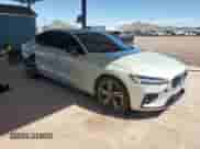 2019 Volvo S60 R-Design с VIN 7JR102FM4KG003862, выставлен на аукционе Copart как лот 80722365 с пробегом 32 343 миль миль и Списание • Salvage title. История ставок и продаж доступна на DreamBid. Изображение 4.