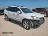 2016 Chevrolet Traverse LT z VIN 1GNKRGKD3GJ242784, wystawiony jako Copart lot #68963925 z przebiegiem Nie podano mil oraz Szkoda całkowita • Salvage title. Historia ofert i sprzedaży dostępna na DreamBid. Obrazek 4.