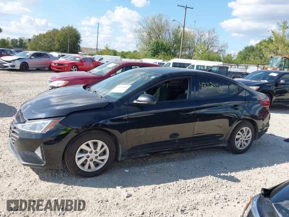 2019 Hyundai Elantra SE с VIN KMHD74LFXKU778172, выставлен на аукционе IAAI как лот 43324961 с пробегом 131 759 миль миль и . История ставок и продаж доступна на DreamBid. Изображение 14.