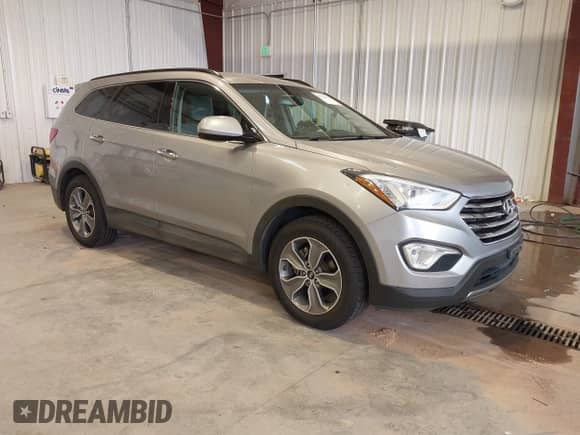 2016 Hyundai Santa Fe SE with VIN KM8SMDHF9GU152077, listed as a IAAI auction lot 43522435 with 120,644 mi miles and . Bid and sale history available at DreamBid. Image 1.