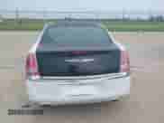 2013 Chrysler 300 C с VIN 2C3CCAET9DH743257, выставлен на аукционе IAAI как лот 42612614 с пробегом 102 676 миль миль и . История ставок и продаж доступна на DreamBid. Изображение 16.