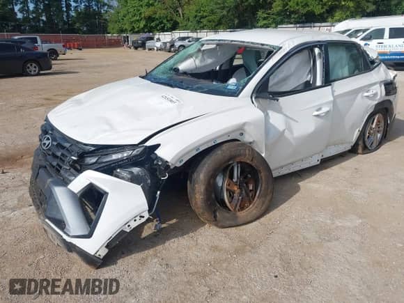 2025 Hyundai Tucson with VIN 3KMJA3DE8SE007522, listed as a IAAI auction lot 42651803 with 7,414 mi miles and . Bid and sale history available at DreamBid. Image 2.