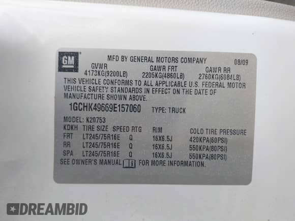 2009 Chevrolet Silverado 2500HD z VIN 1GCHK49669E157060, wystawiony jako IAAI lot #42068091 z przebiegiem 202 339 mil mil oraz . Historia ofert i sprzedaży dostępna na DreamBid. Obrazek 9.