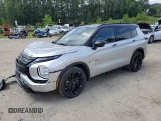 2024 Mitsubishi Outlander SEL с VIN JA4J3WA83RZ068623, выставлен на аукционе Copart как лот 61379985 с пробегом 33 463 миль миль и Списание • Salvage title. История ставок и продаж доступна на DreamBid. Изображение 1.