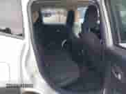 2018 Jeep Renegade Latitude с VIN ZACCJBBB0JPH95535, выставлен на аукционе IAAI как лот 42865906 с пробегом 96 110 миль миль и . История ставок и продаж доступна на DreamBid. Изображение 8.