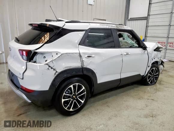2025 Chevrolet TrailBlazer LT with VIN KL79MPSLXSB189059, listed as a Copart auction lot 81416835 with 15,523 mi miles and Salvage title. Bid and sale history available at DreamBid. Image 3.