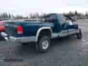 1997 Dodge Dakota z VIN 1B7GG23X9VS242604, wystawiony jako IAAI lot #41772203 z przebiegiem Nie podano mil oraz . Historia ofert i sprzedaży dostępna na DreamBid. Obrazek 4.