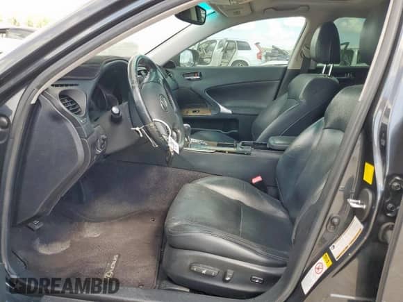 2010 Lexus IS 250 z VIN JTHBF5C22A5124968, wystawiony jako Copart lot #82197185 z przebiegiem 163 320 mil mil oraz Szkoda całkowita • Salvage title. Historia ofert i sprzedaży dostępna na DreamBid. Obrazek 7.