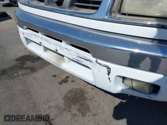 2000 Nissan Frontier XE with VIN 1N6ED27T5YC433357, listed as a IAAI auction lot 42405160 with 290,620 mi miles and . Bid and sale history available at DreamBid. Image 12.