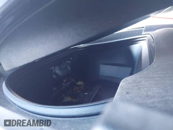 2022 Tesla Model Y Long Range z VIN 7SAYGDEE9NA010903, wystawiony jako IAAI lot #43397965 z przebiegiem 20 830 mil mil oraz . Historia ofert i sprzedaży dostępna na DreamBid. Obrazek 10.