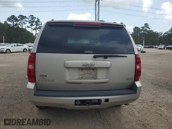 2007 Chevrolet Tahoe LS с VIN 1GNFC13027R286935, выставлен на аукционе Copart как лот 62768965 с пробегом 172 753 миль миль и Списание • Salvage title. История ставок и продаж доступна на DreamBid. Изображение 6.