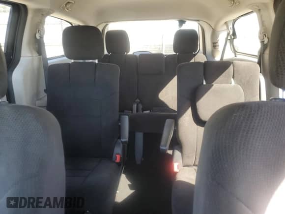 2012 Dodge Grand Caravan American Value z VIN 2C4RDGBGXCR378058, wystawiony jako Copart lot #89621325 z przebiegiem 220 716 mil mil oraz Czysty tytuł • Clean title. Historia ofert i sprzedaży dostępna na DreamBid. Obrazek 10.