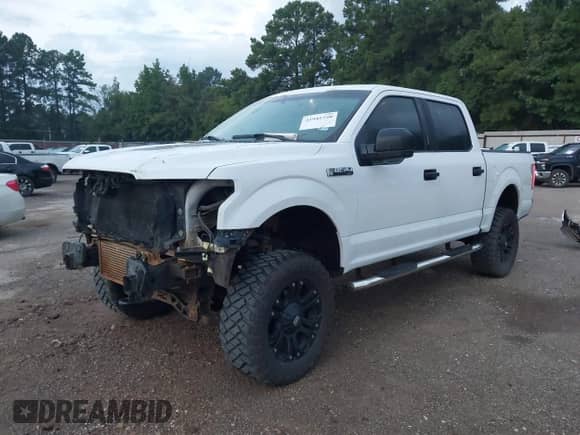 2018 Ford F-150 XL с VIN 1FTEW1EG5JKC85915, выставлен на аукционе IAAI как лот 42941550 с пробегом 148 111 миль миль и . История ставок и продаж доступна на DreamBid. Изображение 19.