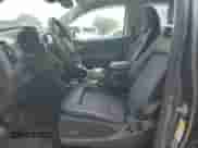 2016 Chevrolet Colorado 4WD Z71 с VIN 1GCGTDE32G1392323, выставлен на аукционе Copart как лот 71071855 с пробегом 70 409 миль миль и На запчасти • Non repairable. История ставок и продаж доступна на DreamBid. Изображение 7.