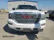 2016 GMC Sierra 1500 Denali z VIN 3GTU2PEJ2GG371785, wystawiony jako Copart lot #81668355 z przebiegiem 82 938 mil mil oraz Szkoda całkowita • Salvage title. Historia ofert i sprzedaży dostępna na DreamBid. Obrazek 5.