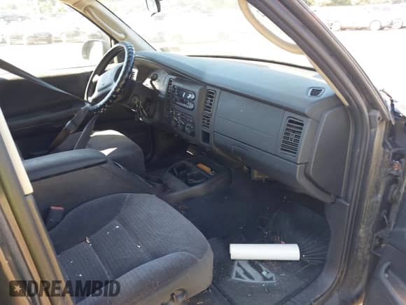 2001 Dodge Durango with VIN 1B4HS28N21F522908, listed as a IAAI auction lot 43044112 with Not provided miles and . Bid and sale history available at DreamBid. Image 5.