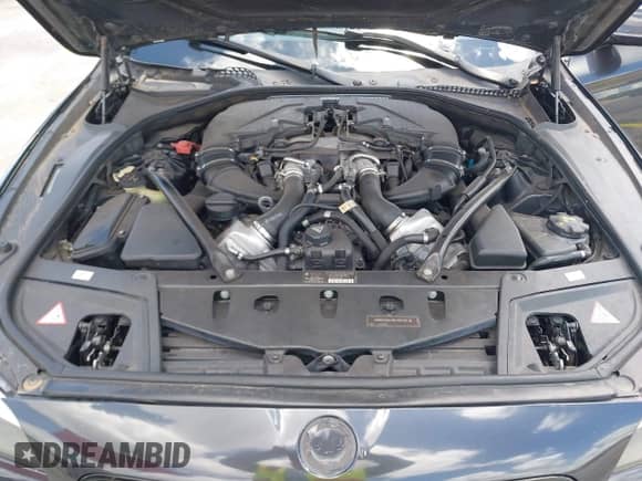 2011 BMW 5 Series 550i с VIN WBAFR9C53BC618293, выставлен на аукционе IAAI как лот 42977079 с пробегом 141 268 миль миль и . История ставок и продаж доступна на DreamBid. Изображение 10.