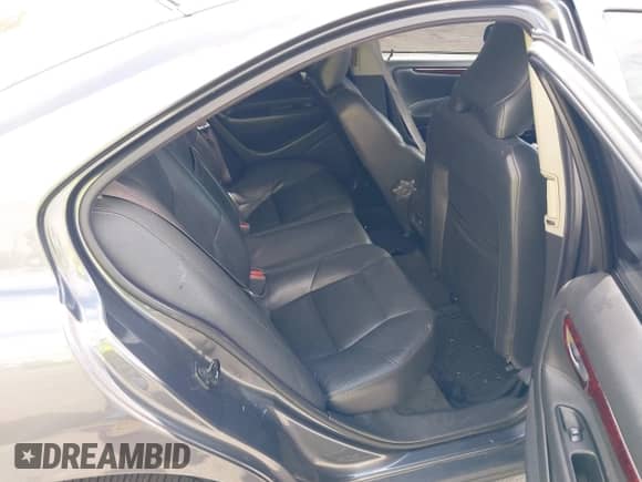 2004 Volvo S60 с VIN YV1RS59V942317275, выставлен на аукционе IAAI как лот 42706842 с пробегом 191 688 миль миль и . История ставок и продаж доступна на DreamBid. Изображение 8.