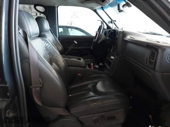 2004 Chevrolet Avalanche Z71 с VIN 3GNEK12T64G116325, выставлен на аукционе IAAI как лот 42399291 с пробегом 263 584 миль миль и . История ставок и продаж доступна на DreamBid. Изображение 5.