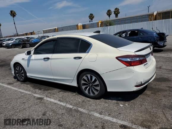 2017 Honda Accord with VIN JHMCR6F32HC012750, listed as a Copart auction lot 67082915 with 110,477 mi miles and Salvage title. Bid and sale history available at DreamBid. Image 2.