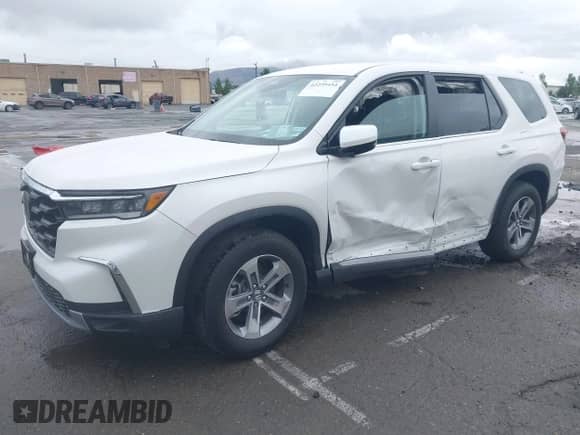 2025 Honda Pilot EX-L с VIN 5FNYG1H47SB100841, выставлен на аукционе IAAI как лот 42239454 с пробегом 2 488 миль миль и . История ставок и продаж доступна на DreamBid. Изображение 2.