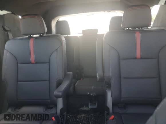 2025 Chevrolet Traverse AWD RS с VIN 1GNEVLRS5SJ265465, выставлен на аукционе Copart как лот 62789285 с пробегом 1 439 миль миль и Списание • Salvage title. История ставок и продаж доступна на DreamBid. Изображение 10.
