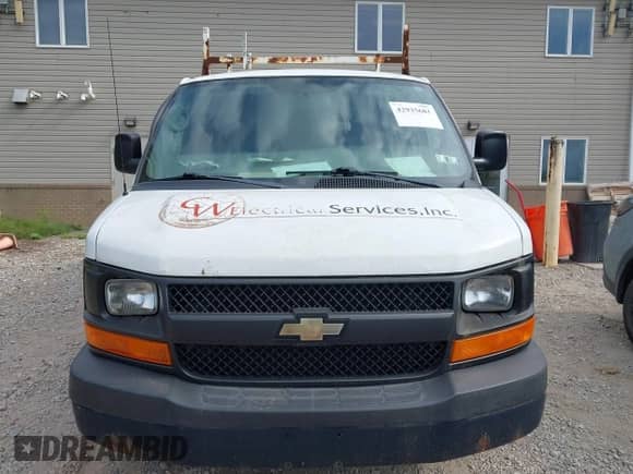 2012 Chevrolet Express Cargo z VIN 1GCSGAFX6C1147016, wystawiony jako IAAI lot #42935681 z przebiegiem 130 863 mil mil oraz . Historia ofert i sprzedaży dostępna na DreamBid. Obrazek 12.