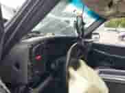 2003 GMC Sierra 1500 SLE z VIN 1GTEK19V53E376057, wystawiony jako IAAI lot #43310919 z przebiegiem Nie podano mil oraz . Historia ofert i sprzedaży dostępna na DreamBid. Obrazek 7.