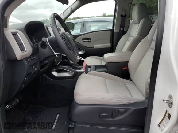 2025 Nissan Frontier Pro-4X z VIN 1N6ED1EK7SN603735, wystawiony jako Copart lot #80461395 z przebiegiem 8 014 mil mil oraz Szkoda całkowita • Salvage title. Historia ofert i sprzedaży dostępna na DreamBid. Obrazek 7.