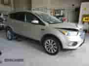 2017 Ford Escape Titanium с VIN 1FMCU0JD8HUE35755, выставлен на аукционе Copart как лот 68698985 с пробегом 111 087 миль миль и Списание • Salvage title. История ставок и продаж доступна на DreamBid. Изображение 4.