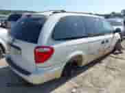 2004 Dodge Caravan SE with VIN 1D4GP24R34B546156, listed as a IAAI auction lot 43053557 with Not provided miles and . Bid and sale history available at DreamBid. Image 4.
