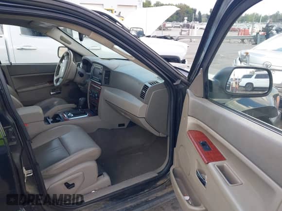 2005 Jeep Grand Cherokee Limited with VIN 1J4HR58N25C719238, listed as a IAAI auction lot 43248225 with 158,606 mi miles and . Bid and sale history available at DreamBid. Image 5.