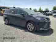 2021 Toyota Sienna Limited z VIN 5TDZSKFCXMS004655, wystawiony jako Copart lot #60366285 z przebiegiem 62 946 mil mil oraz Szkoda całkowita • Salvage title. Historia ofert i sprzedaży dostępna na DreamBid. Obrazek 4.