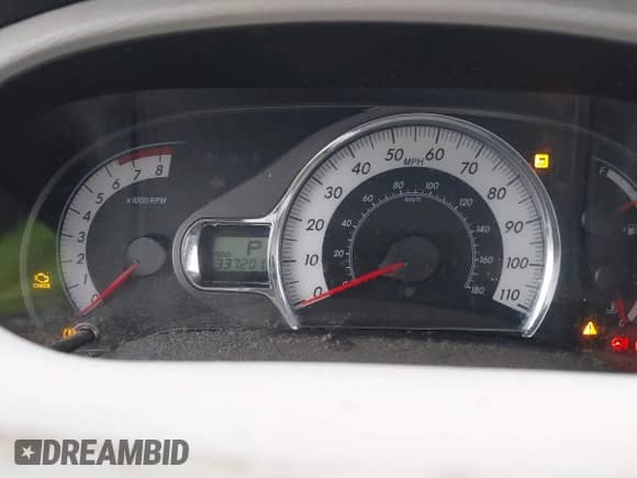 2011 Toyota Sienna SE with VIN 5TDXK3DC0BS122811, listed as a IAAI auction lot 41491159 with 337,201 mi miles and . Bid and sale history available at DreamBid. Image 7.