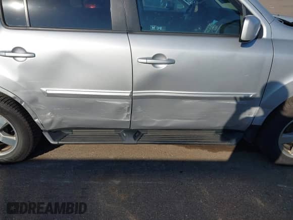 2011 Honda Pilot EX-L с VIN 5FNYF4H76BB075235, выставлен на аукционе IAAI как лот 43320033 с пробегом 245 053 миль миль и . История ставок и продаж доступна на DreamBid. Изображение 6.