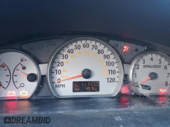2004 Saturn ION ION 3 with VIN 1G8AW12F04Z130530, listed as a Copart auction lot 83254594 with 111,472 mi miles and Salvage title. Bid and sale history available at DreamBid. Image 9.