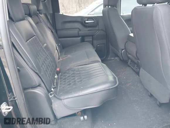 2021 Chevrolet Silverado 1500 Custom с VIN 1GCPYBEH3MZ171294, выставлен на аукционе IAAI как лот 41007489 с пробегом 67 801 миль миль и . История ставок и продаж доступна на DreamBid. Изображение 8.