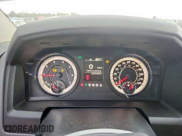 2019 Ram 1500 Tradesman z VIN 1C6RR6FGXKS514912, wystawiony jako Copart lot #70864885 z przebiegiem 180 346 mil mil oraz Szkoda całkowita • Salvage title. Historia ofert i sprzedaży dostępna na DreamBid. Obrazek 9.